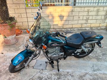 Suzuki Marauder GZ250 anno 2000