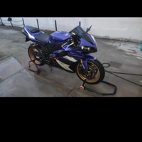 Yamaha yzf R1