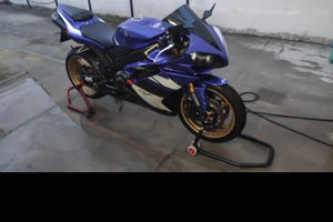 Yamaha yzf R1