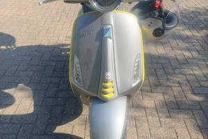 Vespa piaggio 70 elettrica come nuova