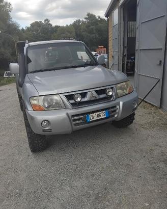 Mitsubishi Pajero 2.5 TDI 3p. GL