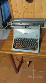 Macchina da scrivere  Olivetti