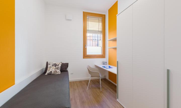 Singola elegante ma sobria [FE_ARM11-2_S3]