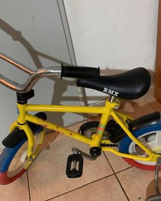 Bicicletta con rotelle