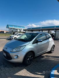 AUTO FORD KA INCIDENTATA