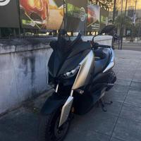 YAMAHA X-Max 400 Iron Abs