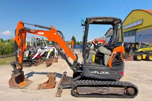 Mini escavatore DOOSAN DX27z