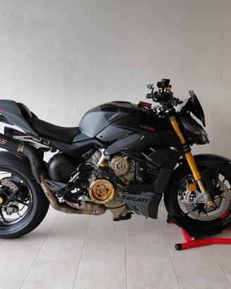 Ducati streetfighter v4 