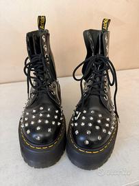 Anfibi dr martens jadon max stud platform