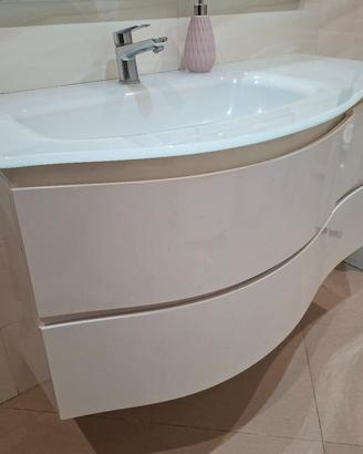 Lavabo Bagno Specchio Rubinetto Lavandino Cassetti