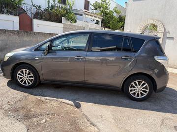 Toyota Verso 2.0 D-4D 126CV tetto panoramico