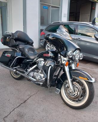 Harley-davidson 1450 Electra Glide Standard FLHTI