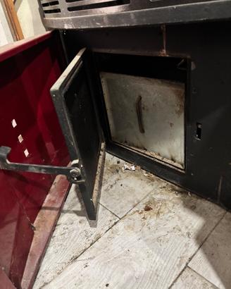 stufa a pellet funzionante
