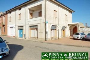 ABBASANTA - Fronte stazione FS - Locale Comm