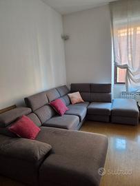Divano letto sfoderabile con pouf  contenitore