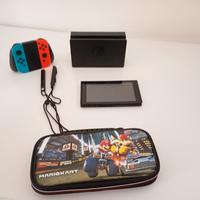 Nintendo Switch completa, custodia e vari giochi