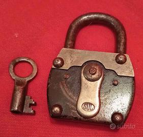 vecchio lucchetto tedesco