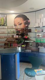 Arredamento farmacia/parafarmacia