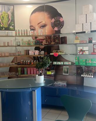 Arredamento farmacia/parafarmacia