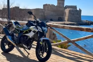 Moto 125 Kawasaki
