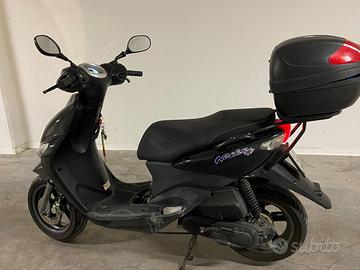 Motorino Yamaha neos 50