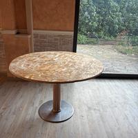 Tavolo Rotondo con base centrale