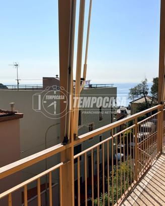 Trilocale con terrazzo e posto auto