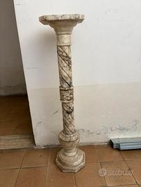 Colonna in marmo