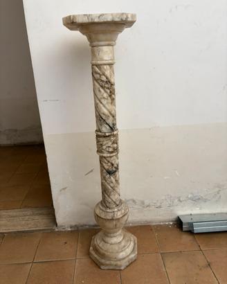 Colonna in marmo