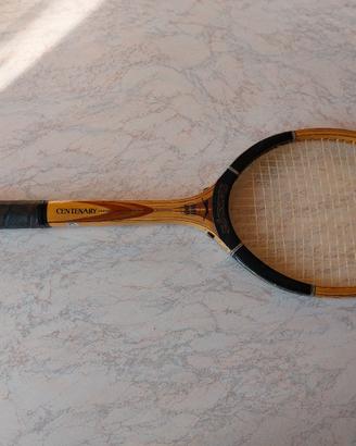 Racchetta da tennis vintage in legno.