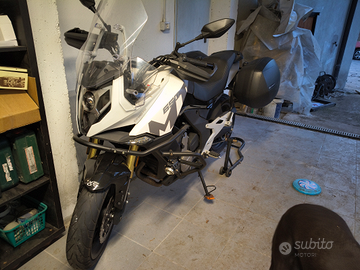 CF moto 650 MT