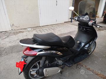 piaggio Beverly 250