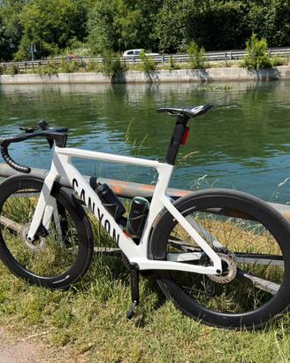 Bici Canyon Aeroad CF SLX 7