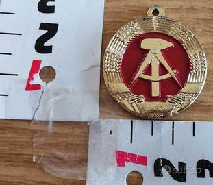 Ciondolo Germania Est (DDR RDT) (pendente/pendant)