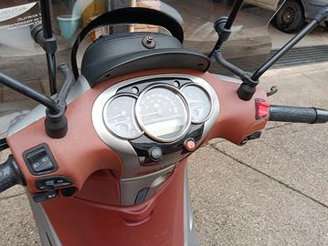 scooter beverly