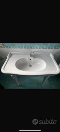 Lavabo con consolle in ceramica
