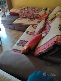 Divano letto angolare con puff 