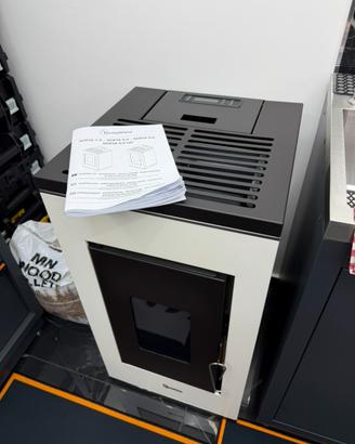 Stufa a pellet Termovana Sofia 9 kW