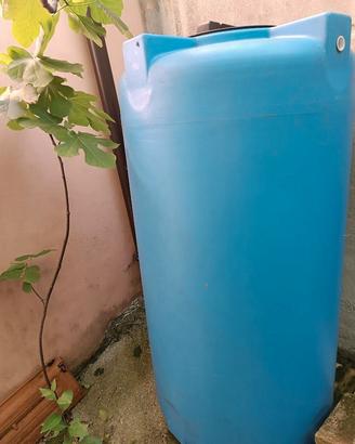 Serbatoio con motore