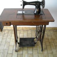 Macchina da cucire " Singer "-