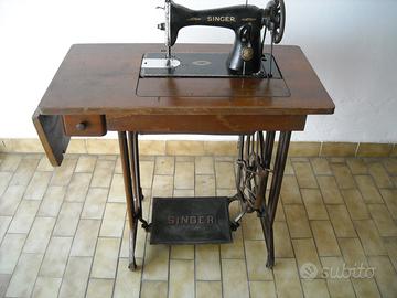 Macchina da cucire " Singer "-