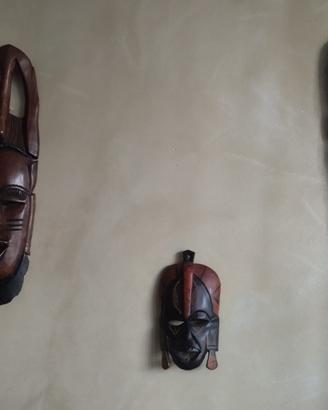 Collezione Maschere Tribali in Legno