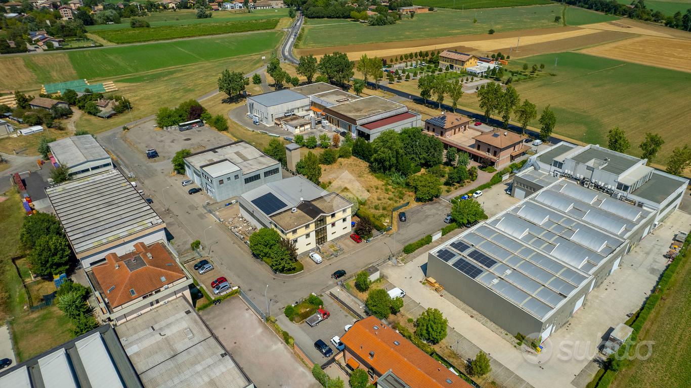 TERRENO A REGGIO NELL'EMILIA - Vista 4
