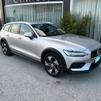 VOLVO V60 Cross Country D4 190cv AWD business plus