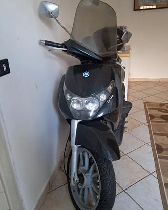 Ricambi Piaggio Beverly 250 