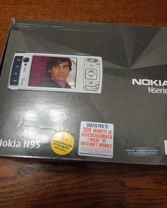 Cellulare Nokia n95 funzionante con accessori
