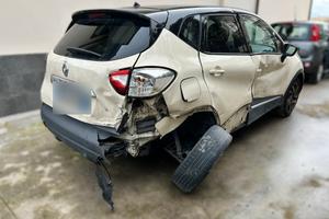 Renault Captur 1.5 dCi 90CV - 2015 Incidentata