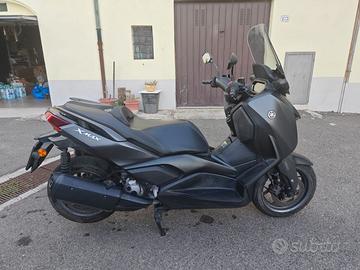 Yamaha XMAX 300