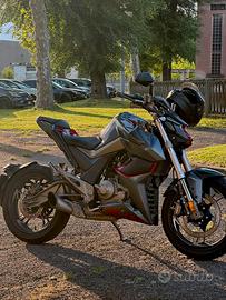 Zontes 125U  patente A1 e B (TRATTABILI)