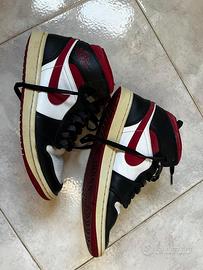 Air jordan mid1